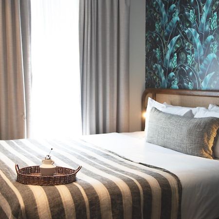 202 Elizabeth Hotel Sydney Luaran gambar A bedroom at the hotel